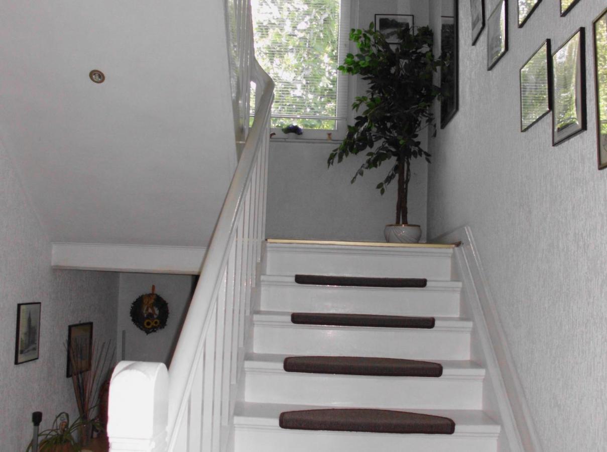 Lovely Apartment 2 Et Inkl Parkplatz Nach Verfuegbarkeit Essen Exterior photo